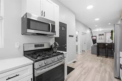 4615 Plummer Street, Pittsburgh, PA 15201 - Photo 17