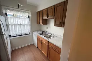 1034 Pennsbury Blvd, Pittsburgh, PA 15205 - Photo 7