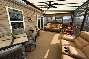 206 Cherry Bark Dr, Harrison Township, PA 15065 - Photo 5