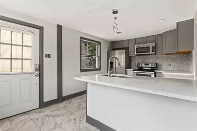 7818 Saint Lawrence Ave, Pittsburgh, PA 15218 - Photo 11