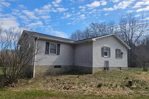 17562 Round Top Rd, Hayfield, PA 16335 - Photo 3