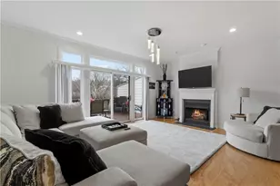 59 Waterfront Dr, Washington's Landing, PA 15222 - Photo 3