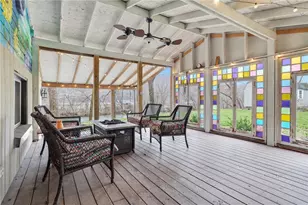 142 Twin Lakes Dr, Jackson Township, PA 16063 - Photo 5