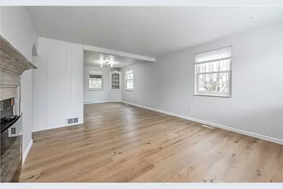 3900 Bonita Dr, Hampton, PA 15101 - Photo 3