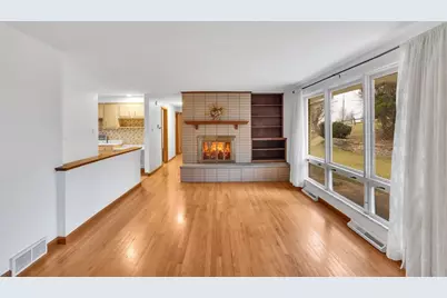 15 Pleasant Dr, Monessen, PA 15062 - Photo 7