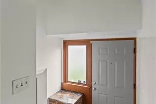 26 Edinburg Dr, Pittsburgh, PA 15235 - Photo 3