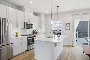 2013 Cade Dr, Monaca, PA 15061 - Photo 5