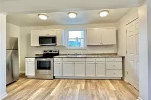 860 Pennsylvania Ave, Coraopolis, PA 15108 - Photo 23