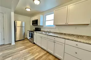 860 Pennsylvania Ave, Coraopolis, PA 15108 - Photo 25