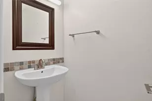 1585 Stone Mansion Dr, Pittsburgh, PA 15143 - Photo 21