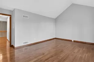 1585 Stone Mansion Dr, Pittsburgh, PA 15143 - Photo 25