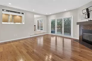 1585 Stone Mansion Dr, Pittsburgh, PA 15143 - Photo 9