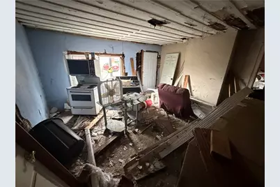 1348 Paradise Ave, Washington Township, PA 15012 - Photo 3