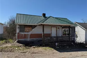 1348 Paradise Ave, Washington Township, PA 15012 - Photo 1