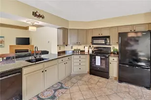 7081 Clubview Dr, South Fayette, PA 15017 - Photo 9