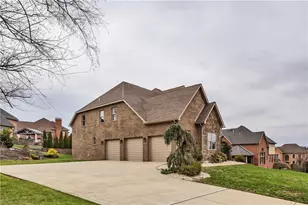 1010 Country Club Dr, Penn Twp, PA 15644 - Photo 27