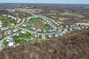 252 Estates Dr, Richland, PA 15044 - Photo 3