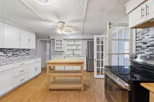 438 Lindsay Rd, Jackson Township, PA 16063 - Photo 3