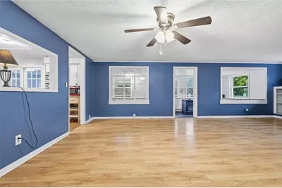 438 Lindsay Rd, Jackson Township, PA 16063 - Photo 7