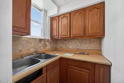 120 E 20th Ave, Munhall, PA 15120 - Photo 13