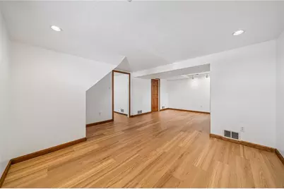 1435 Great Oak, Scott Township, PA 15220 - Photo 17