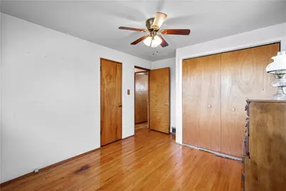 257 Robinhood Rd, Green Tree, PA 15220 - Photo 19