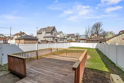 391 Vermont Ave, Rochester, PA 15074 - Photo 27