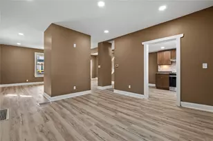 391 Vermont Ave, Rochester, PA 15074 - Photo 5