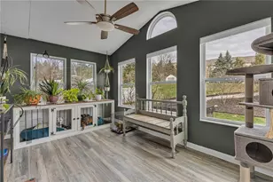 217 Birchwood Ln, Findlay Township, PA 15126 - Photo 9