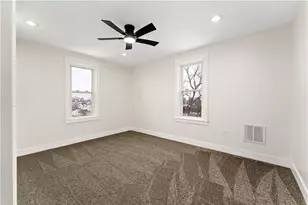 216 Natchez St, Pittsburgh, PA 15211 - Photo 17