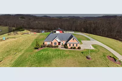 148 Stonegate Dr, Gilpin Township, PA 15656 - Photo 3