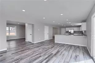 438 Evergreen Ave, Neshannock Township, PA 16105 - Photo 9