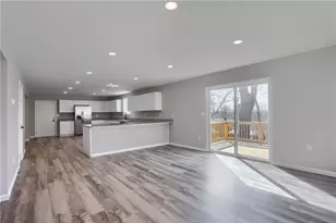 438 Evergreen Ave, Neshannock Township, PA 16105 - Photo 11