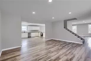 438 Evergreen Ave, Neshannock Township, PA 16105 - Photo 7