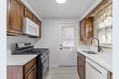 22 Thielman Ave, Pittsburgh, PA 15210 - Photo 11