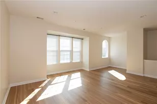 1719 St Johns Ln, Pittsburgh, PA 15143 - Photo 9