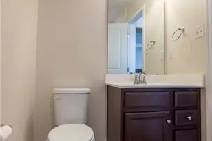 1719 St Johns Ln, Pittsburgh, PA 15143 - Photo 33