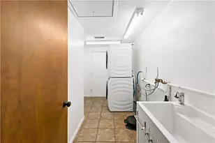 243 Regency Pl, Bethel Park, PA 15102 - Photo 19