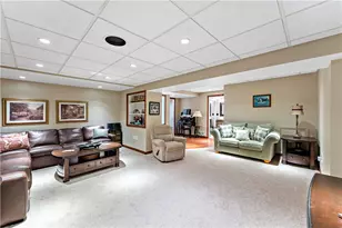 100 Judy Dr, Collier Township, PA 15106 - Photo 25