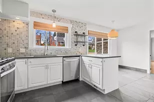 1110 10th St, Irwin, PA 15642 - Photo 5