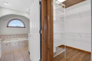 814 Cleardale Dr, Hempfield Township, PA 15601 - Photo 21