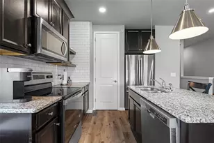 303 Tillary Ln, Cranberry Township, PA 16066 - Photo 9