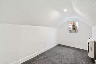 240 Kennedy Ave, Pittsburgh, PA 15214 - Photo 17