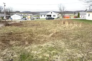 632 Charles Houck Rd, Unity Township, PA 15650 - Photo 5