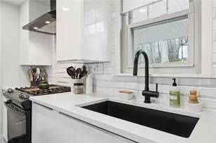 591 Thompson Run Rd, Ross Twp, PA 15237 - Photo 11