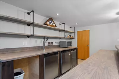 1045 Maplewood Drive, Cecil, PA 15317 - Photo 29