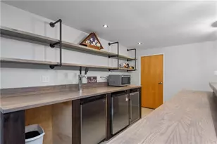 1045 Maplewood Dr, Cecil, PA 15317 - Photo 29