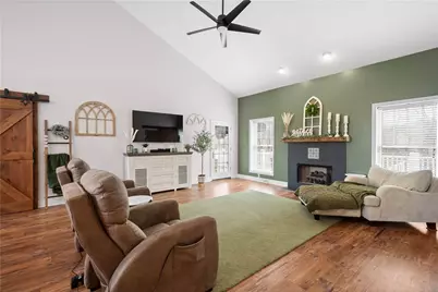 1045 Maplewood Drive, Cecil, PA 15317 - Photo 5