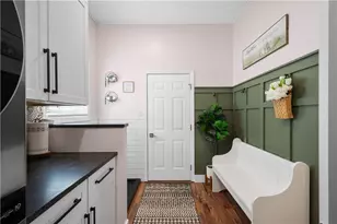 1045 Maplewood Dr, Cecil, PA 15317 - Photo 15