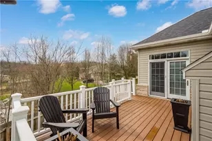 1045 Maplewood Dr, Cecil, PA 15317 - Photo 19